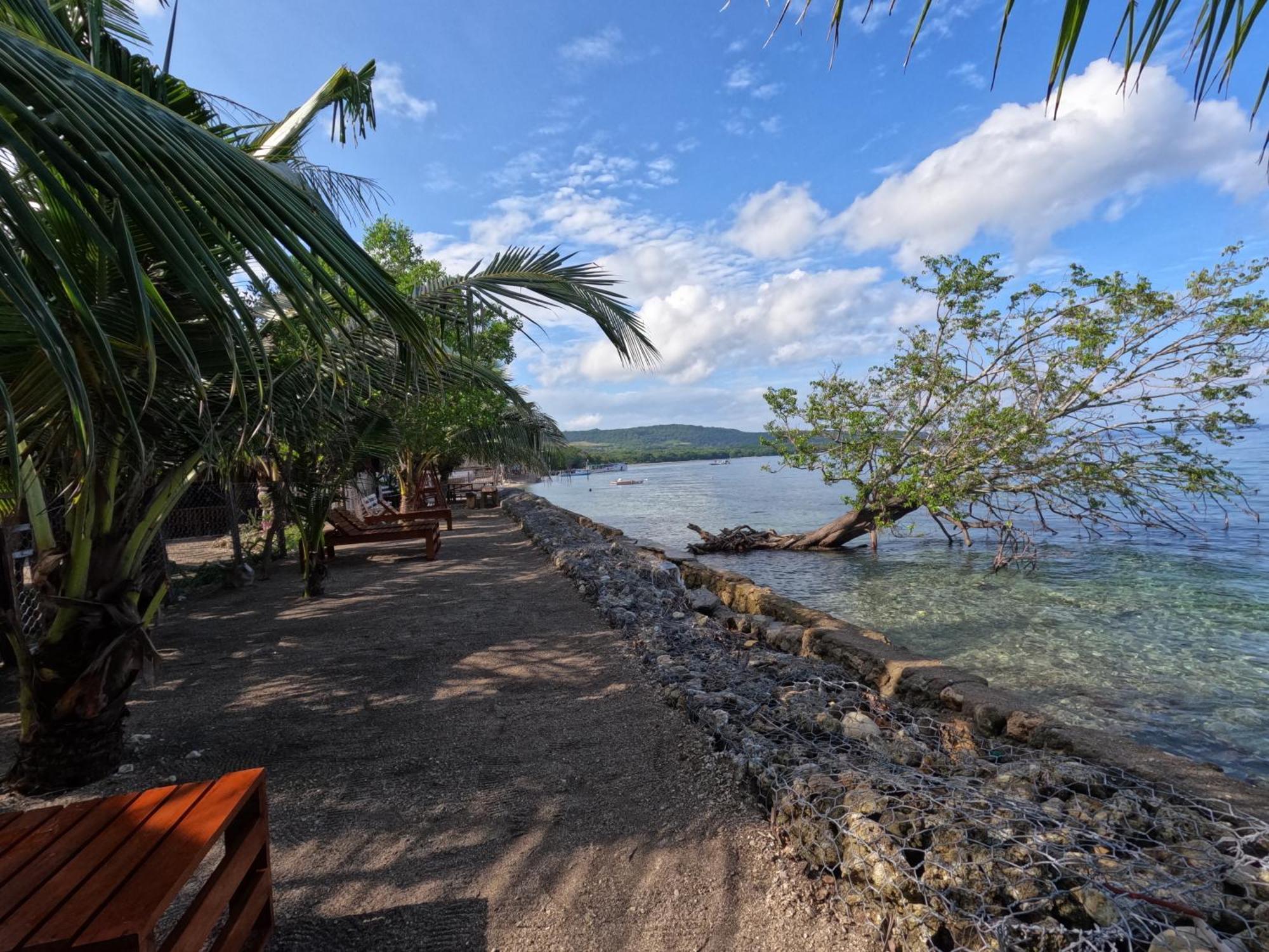Maryan Moyo Bungalows & Resto Moyo Island Exterior photo